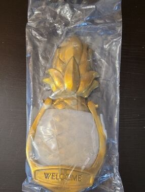 Avon Gold Pineapple Welcome Door Knocker